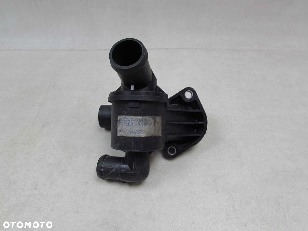 VW CRAFTER AMAROK 2.0 TDI OBUDOWA TERMOSTATU 03L121111AB - 1
