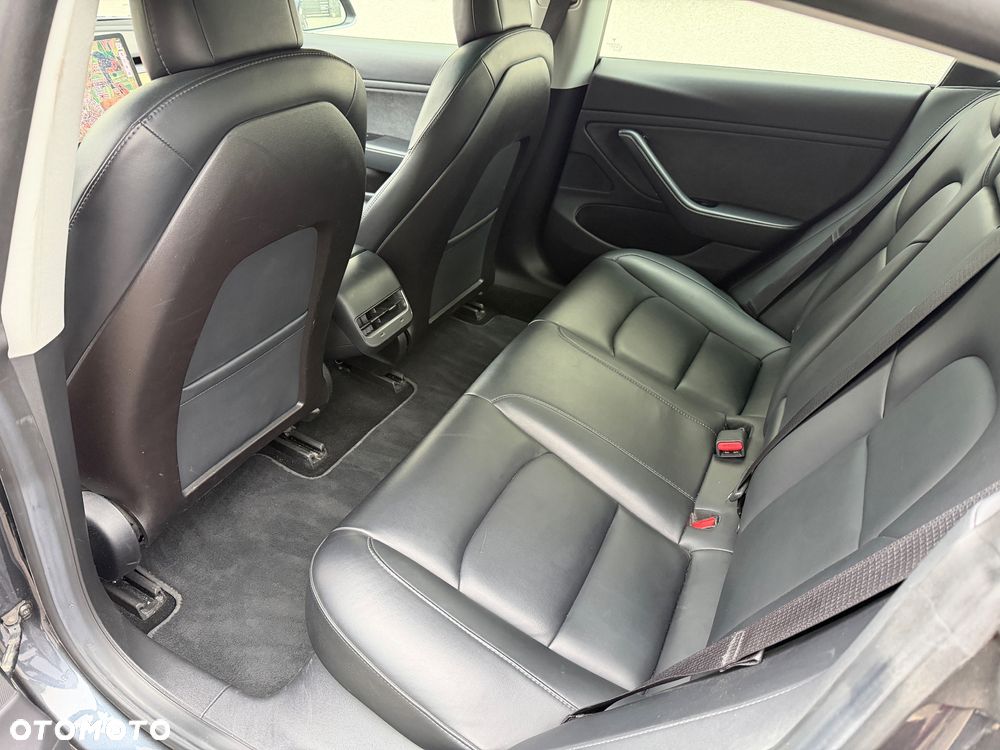 Tesla Model 3 Langstreckenbatterie Allradantrieb Dual Motor - 9