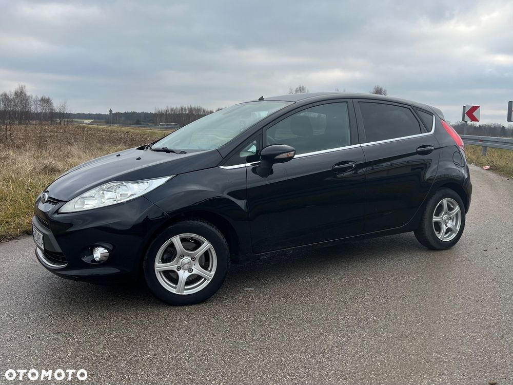 Ford Fiesta 1.6 Titanium - 2