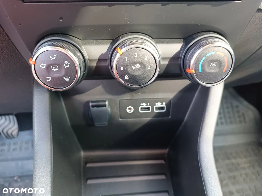 Renault Clio 1.0 TCe Evolution - 13