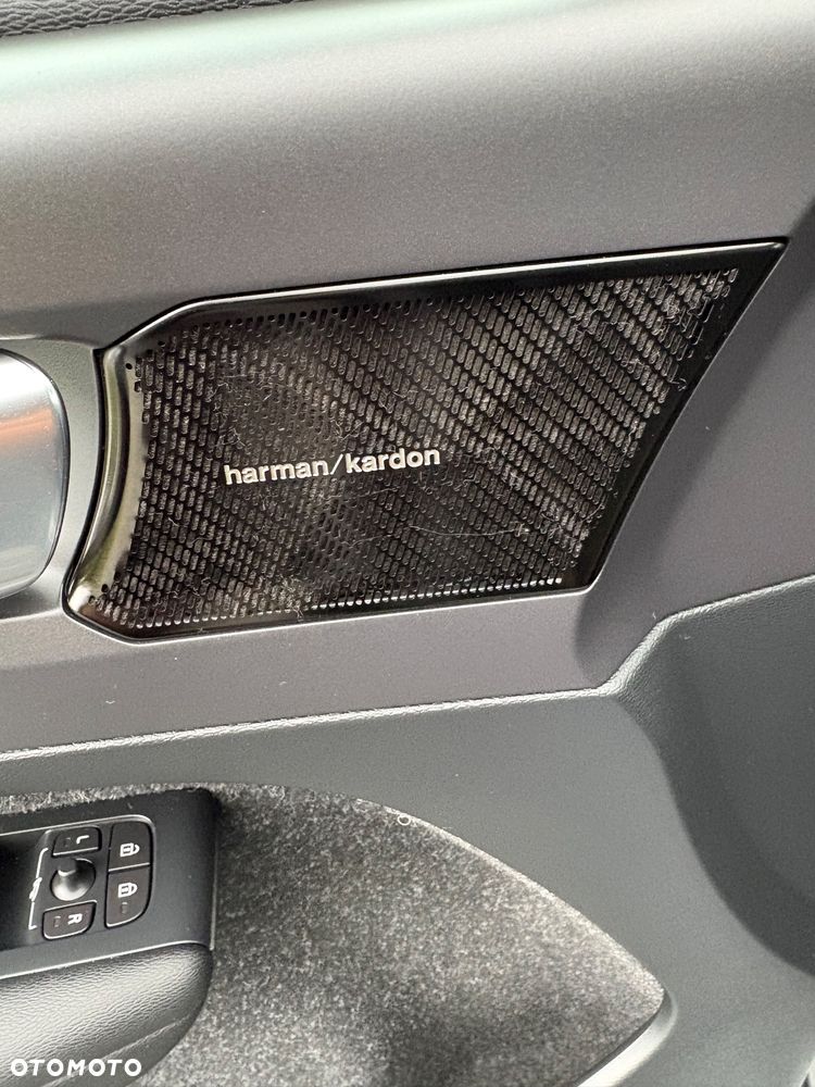 Volvo XC 40 D3 Momentum Pro - 23