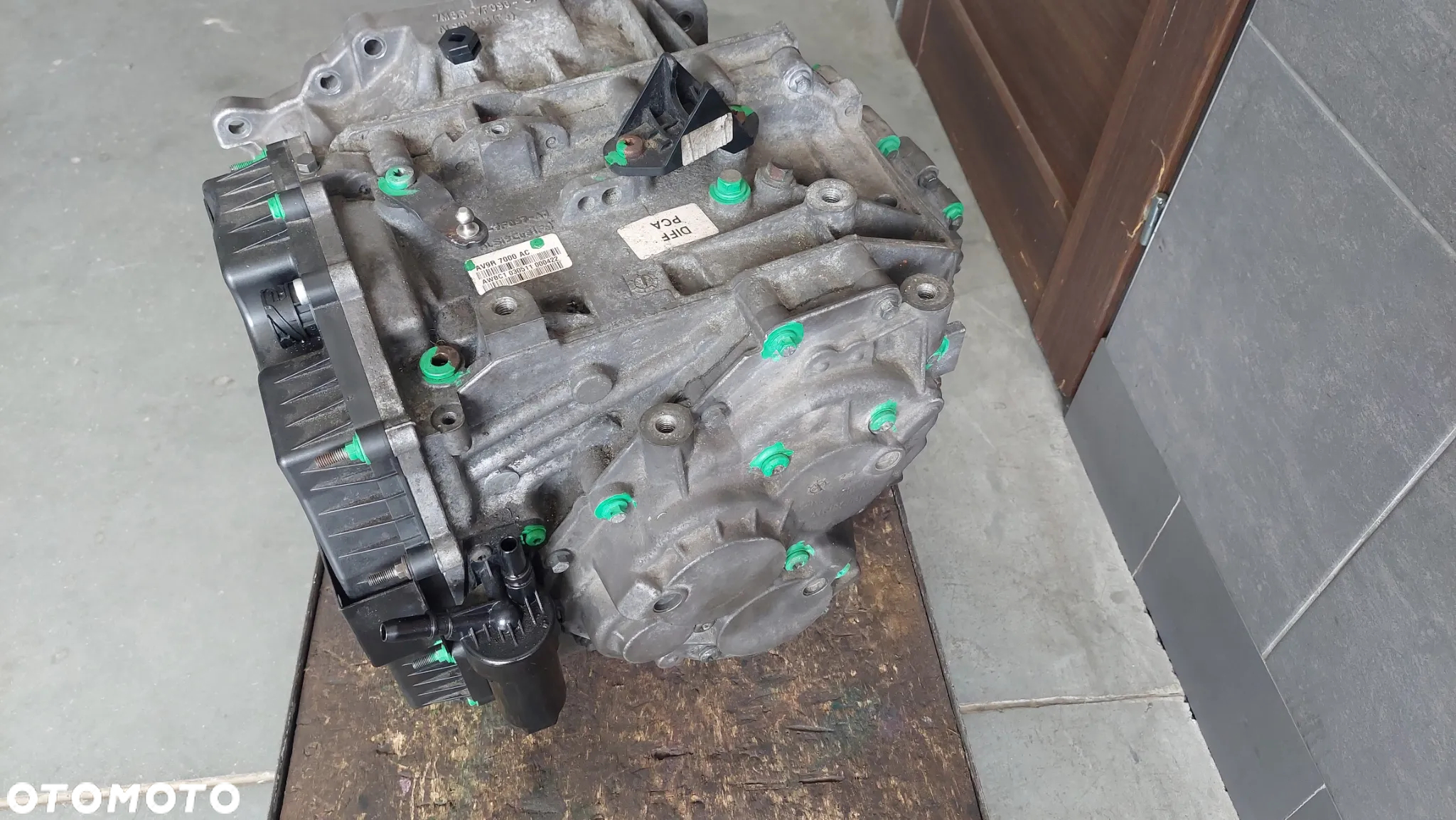 SKRZYNIA BIEGÓW AUTOMAT POWERSHIFT FORD C-MAX 2,0TDCI R2012  NR AV9R7000AC - 2