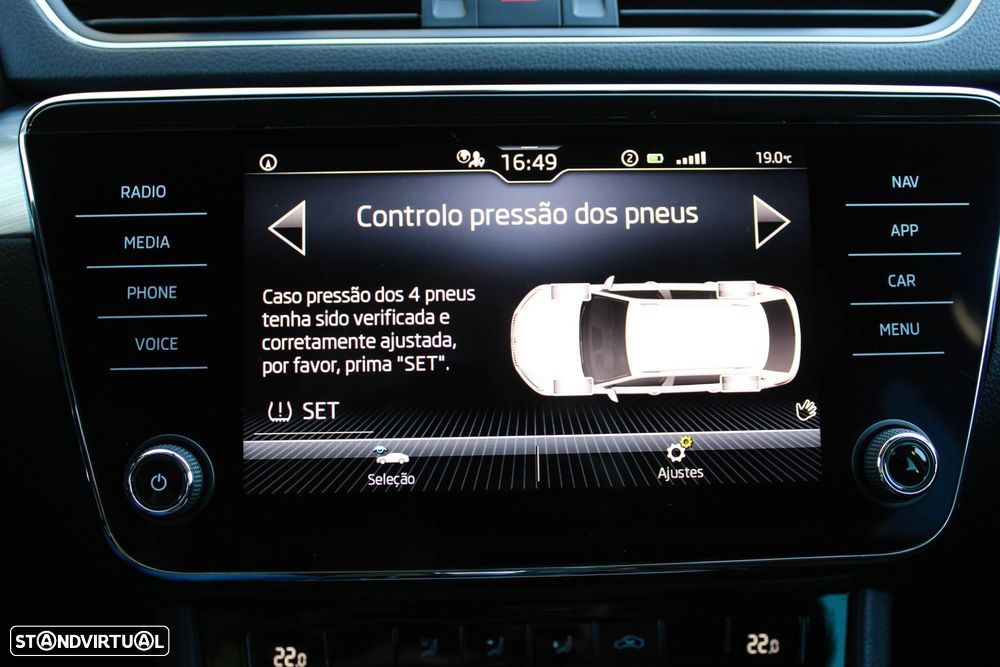 Skoda Superb Break 2.0 TDI Ambition DSG - 38