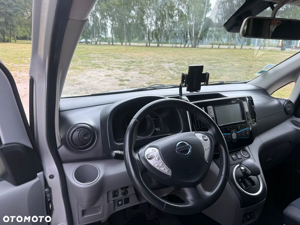 Nissan NV200 Evalia - 15