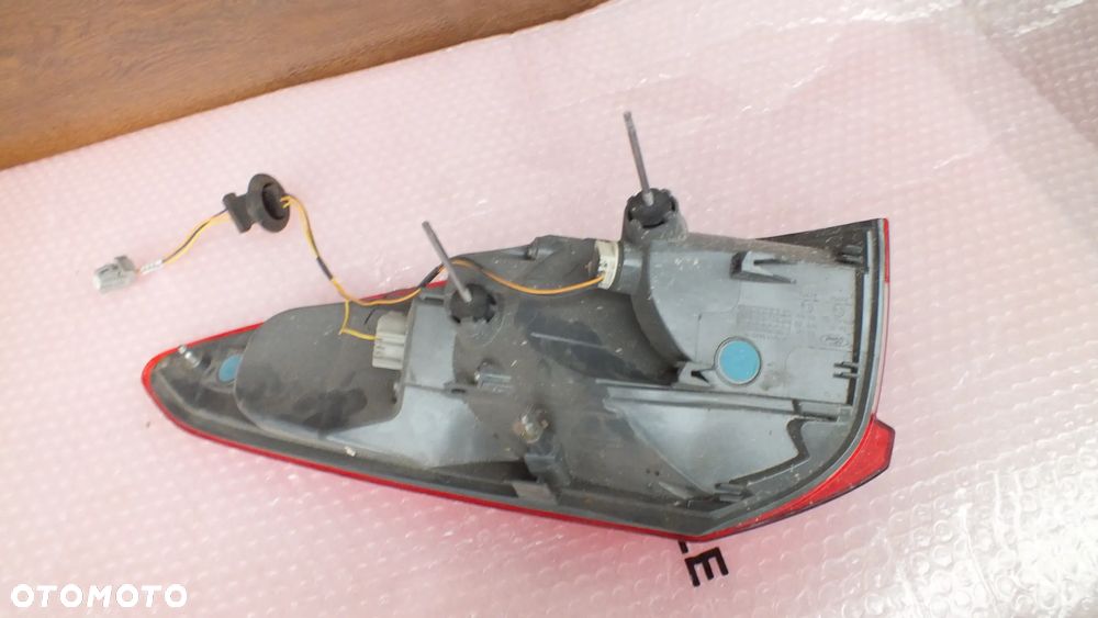 Lampa tylna lewa Ford Focus Mk 4 kombi - 4