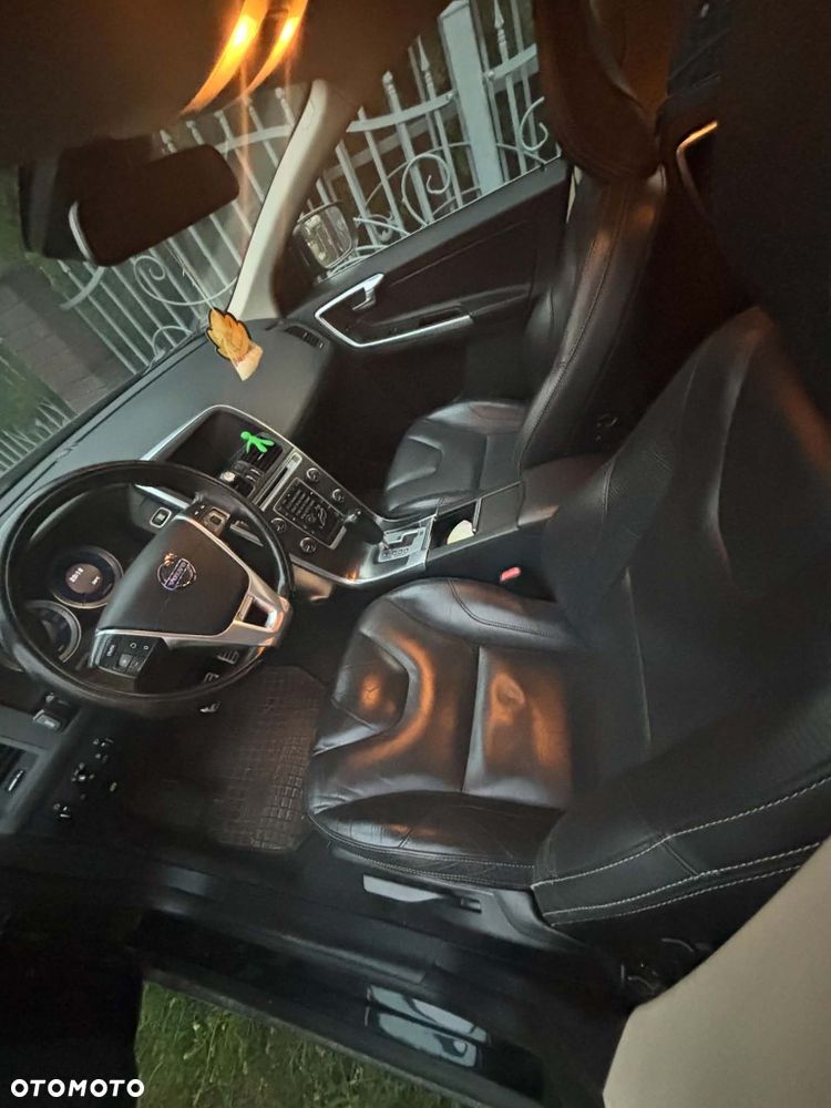 Volvo XC 60 - 8