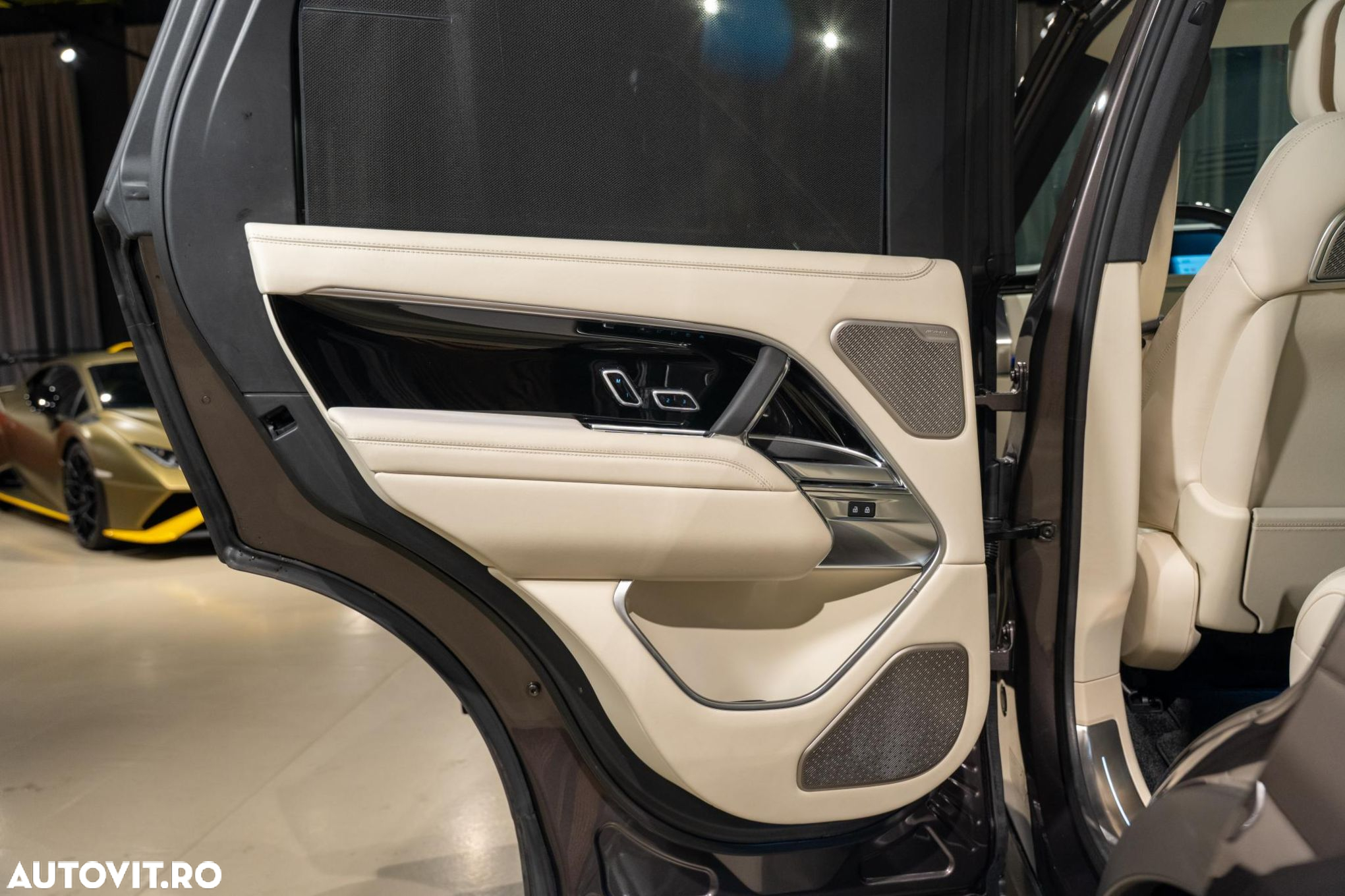 Land Rover Range Rover - 30