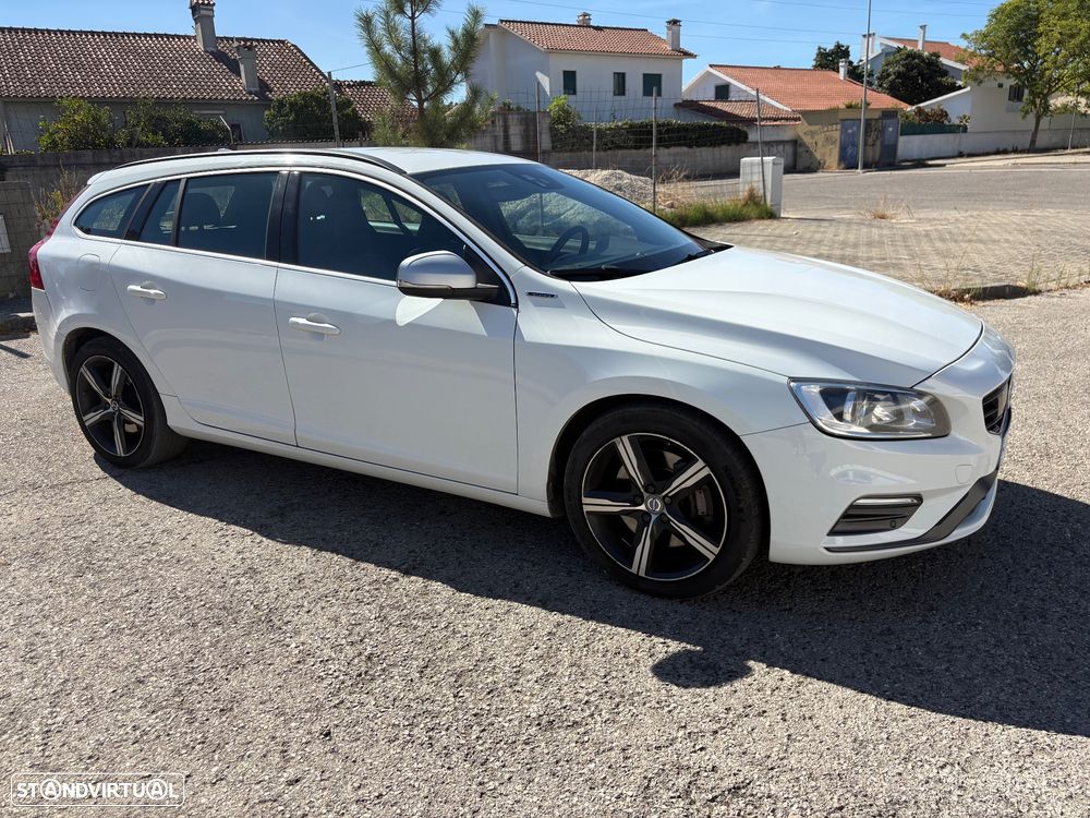 Volvo V60 2.4 D6 R-Design Sum.AWD Phev - 8