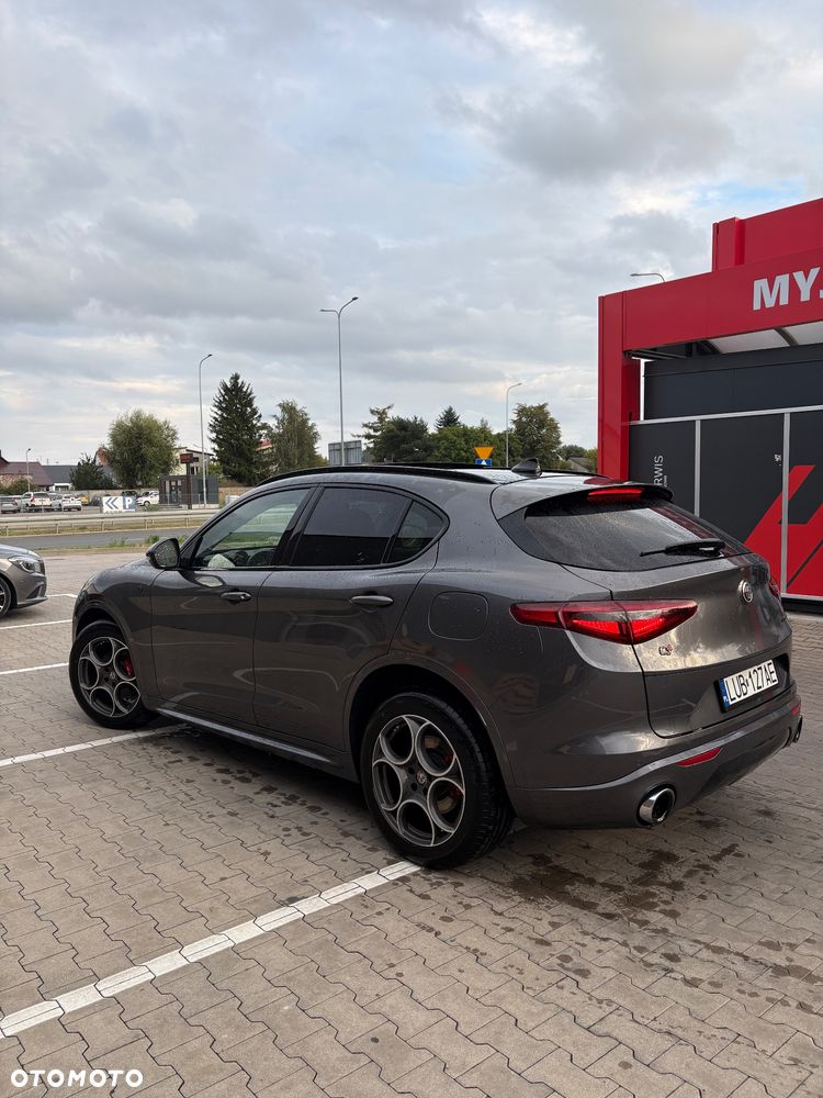 Alfa Romeo Stelvio 2.0 Turbo TI Q4 - 4