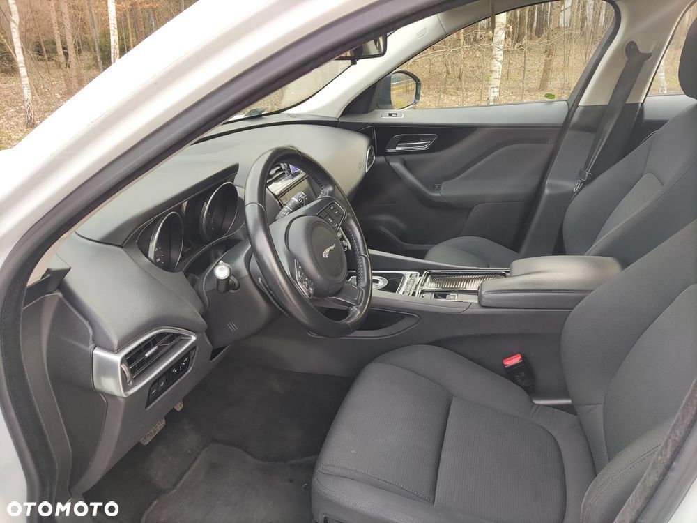 Jaguar F-Pace - 14