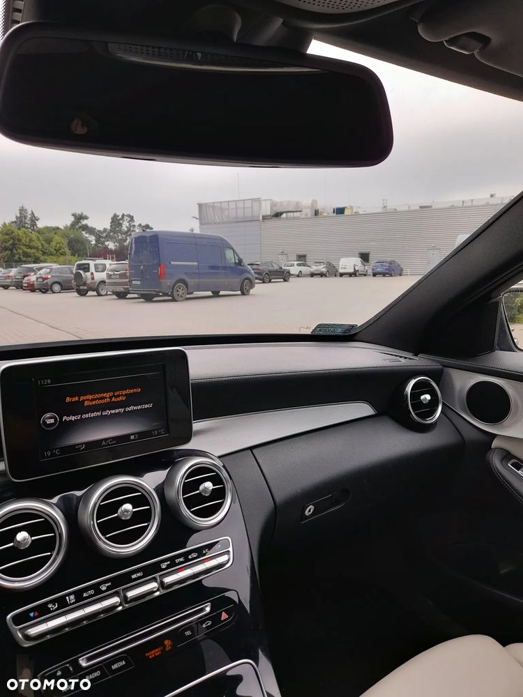 Mercedes-Benz Klasa C 200 9G-TRONIC - 9