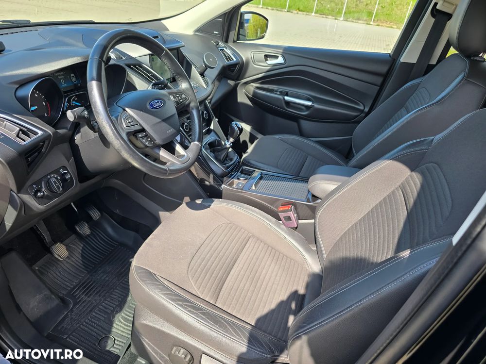 Ford Kuga 2.0 TDCi 2WD Titanium - 13