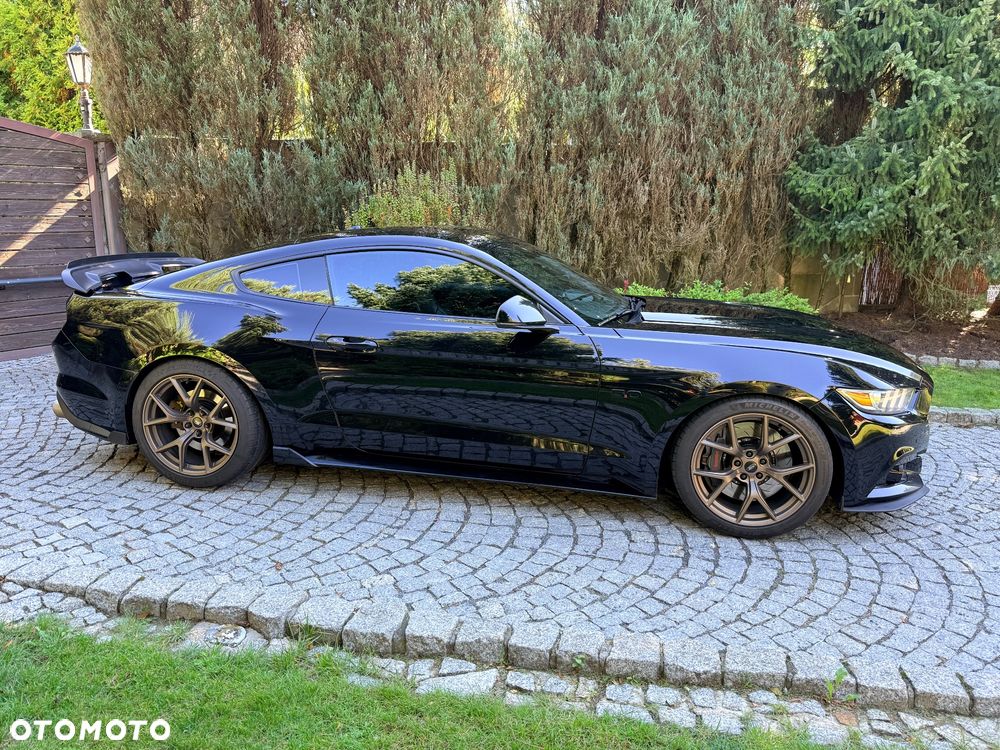 Ford Mustang 5.0 V8 GT - 3
