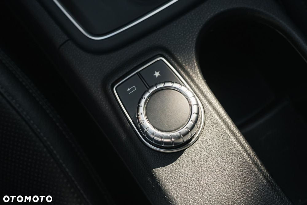 Mercedes-Benz Klasa A AMG 45 4-Matic - 27