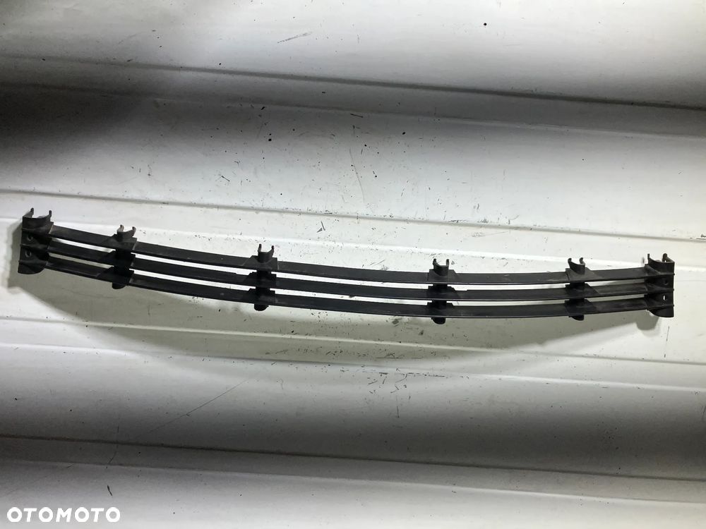 KRATKA ZDERZAKA BMW E38 V8 PRZED LIFT 8125325 - 1