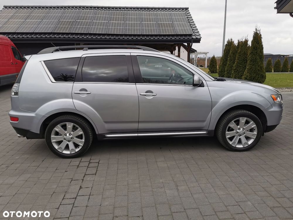 Mitsubishi Outlander 2.2 DI-D 4WD TC-SST Motion - 9