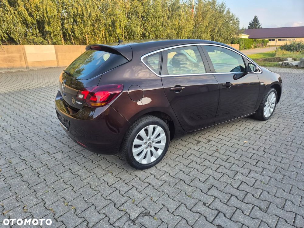 Opel Astra - 8