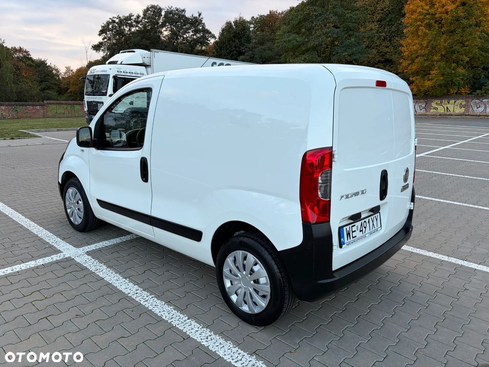 Fiat Fiorino Kombi 8V SX - 7