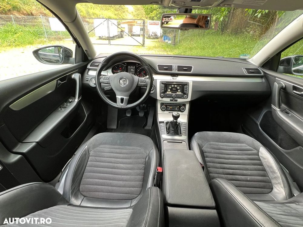 Volkswagen Passat 2.0 TDI DPF BlueMotion Technology Highline - 8