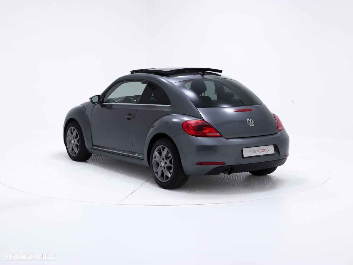 VW New Beetle - 4