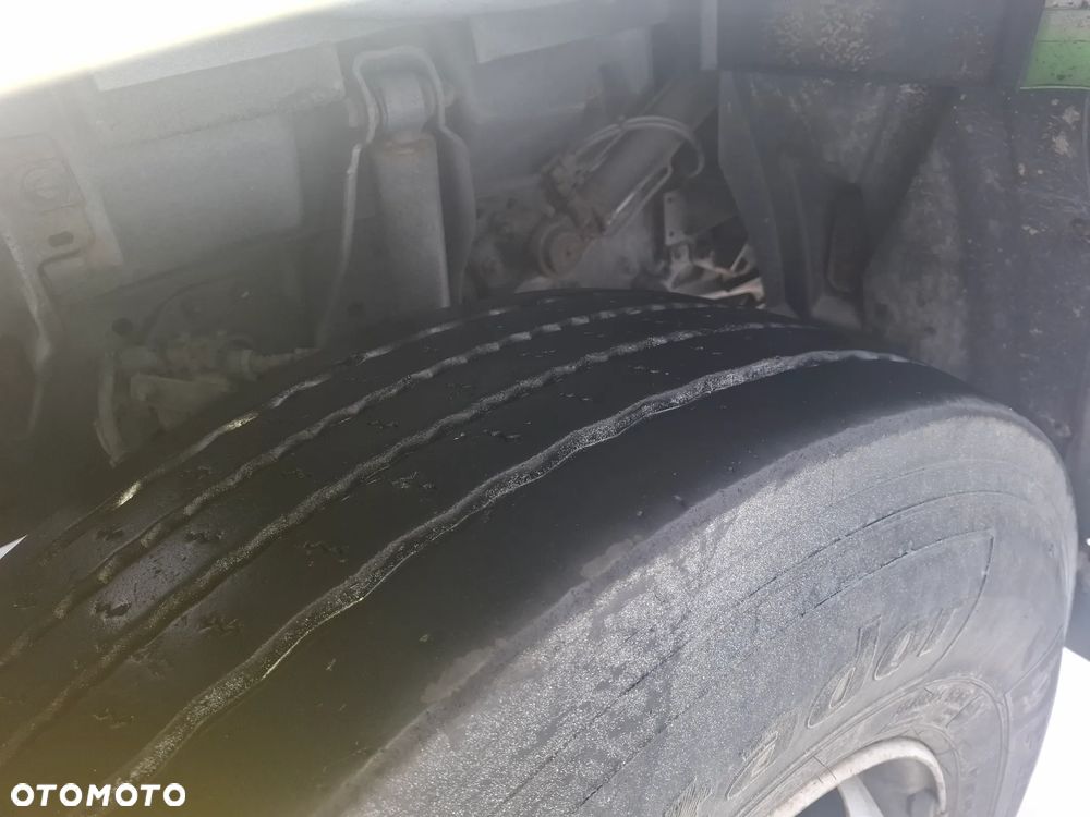 Mercedes-Benz Actros - 13