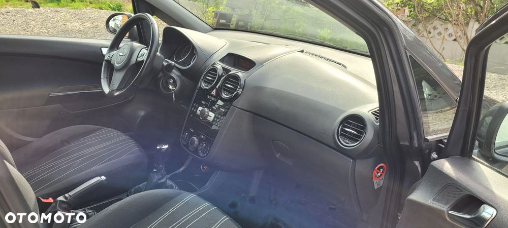 Opel Corsa 1.2 16V 111 - 25