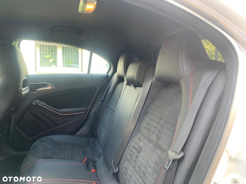 Mercedes-Benz Klasa A 180 CDI 7G-DCT AMG Line - 22