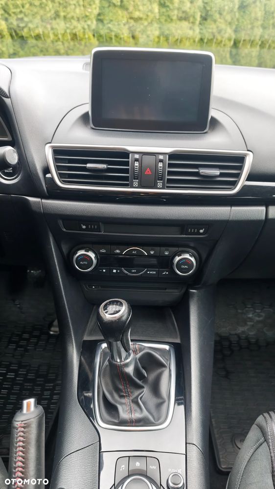 Mazda 3 2.0 Skyenergy i-Eloop - 12