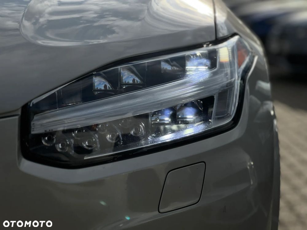 Volvo XC 90 - 12
