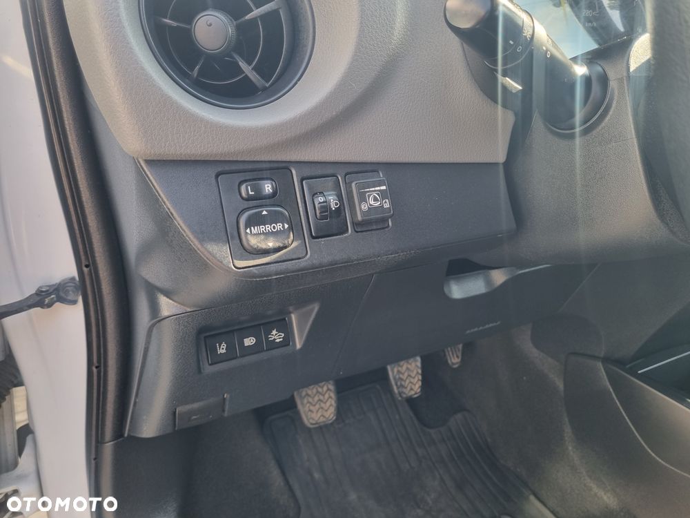 Toyota Yaris 1.5 Premium - 23