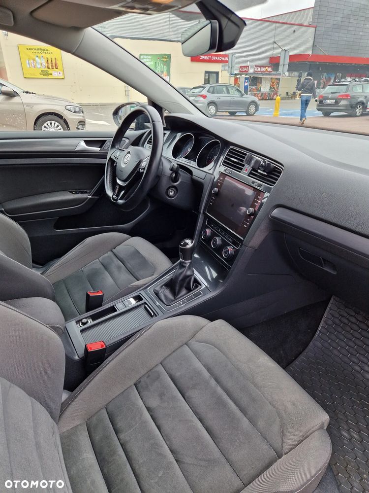 Volkswagen Golf 1.6 TDI BMT Comfortline - 10