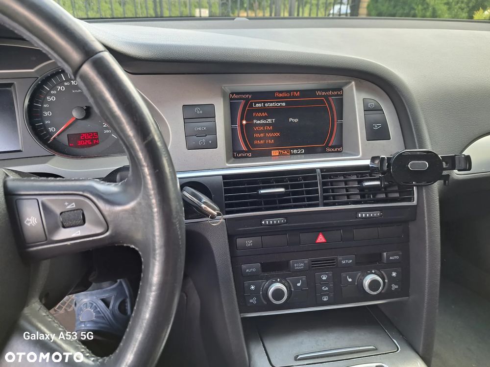 Audi A6 Avant - 16
