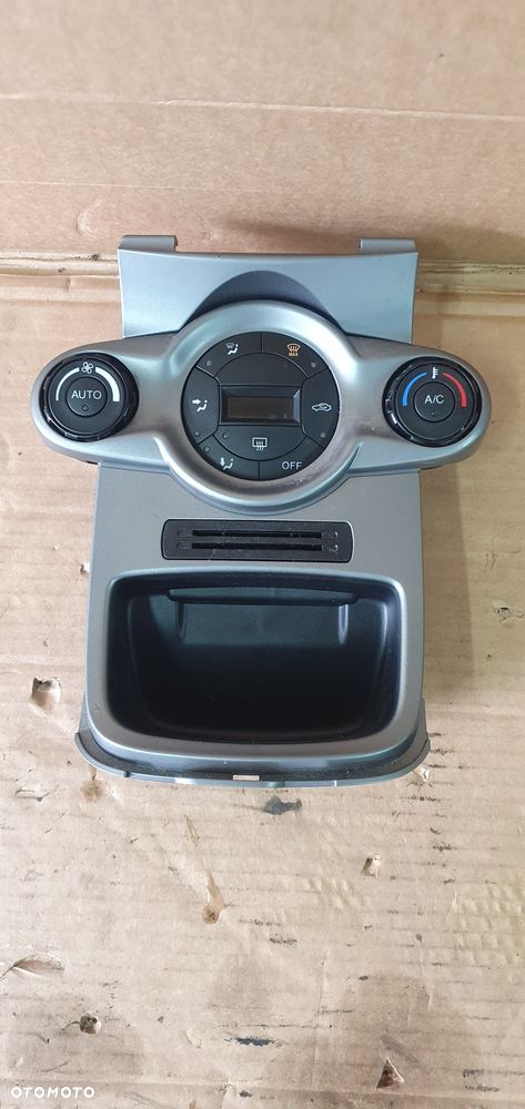 Panel nawiewu klimatyzacji klimy dekor półka tunelu Ford Fiesta MK7 8A6T-18C612-AG - 1