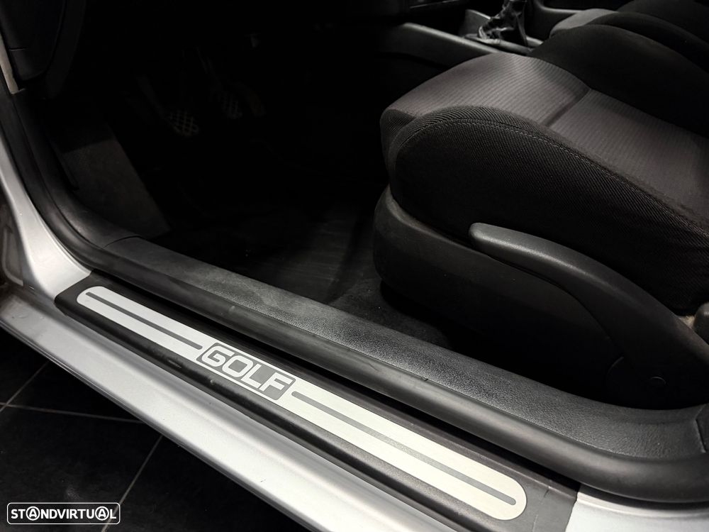 VW Golf 1.4i 25 Anos - 20