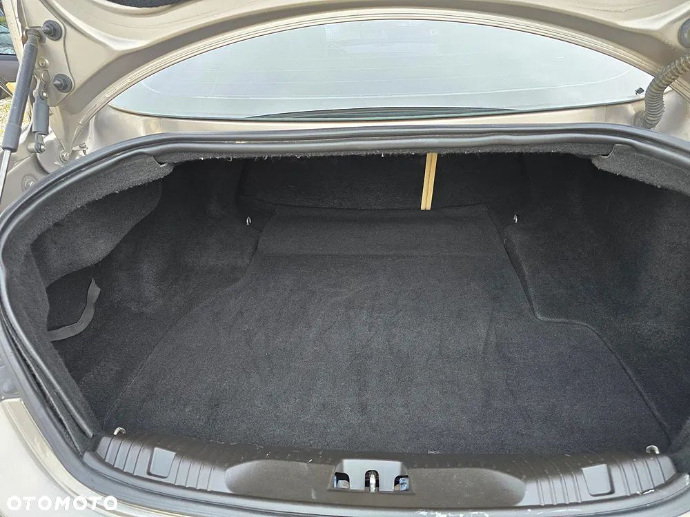 Jaguar XF 2.2 D Premium Luxury - 33