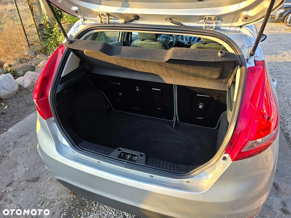 Ford Fiesta 1.25 Trend - 11