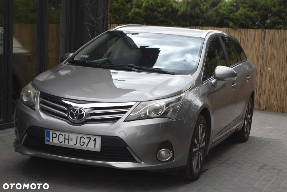 Toyota Avensis 2.2 D-4D Prestige Premium - 1