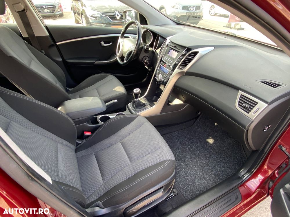Hyundai i30 blue 1.6 CRDi Classic - 6