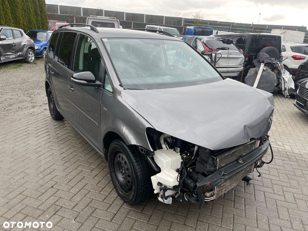 Volkswagen Touran 2.0 TDI DPF DSG MATCH - 4