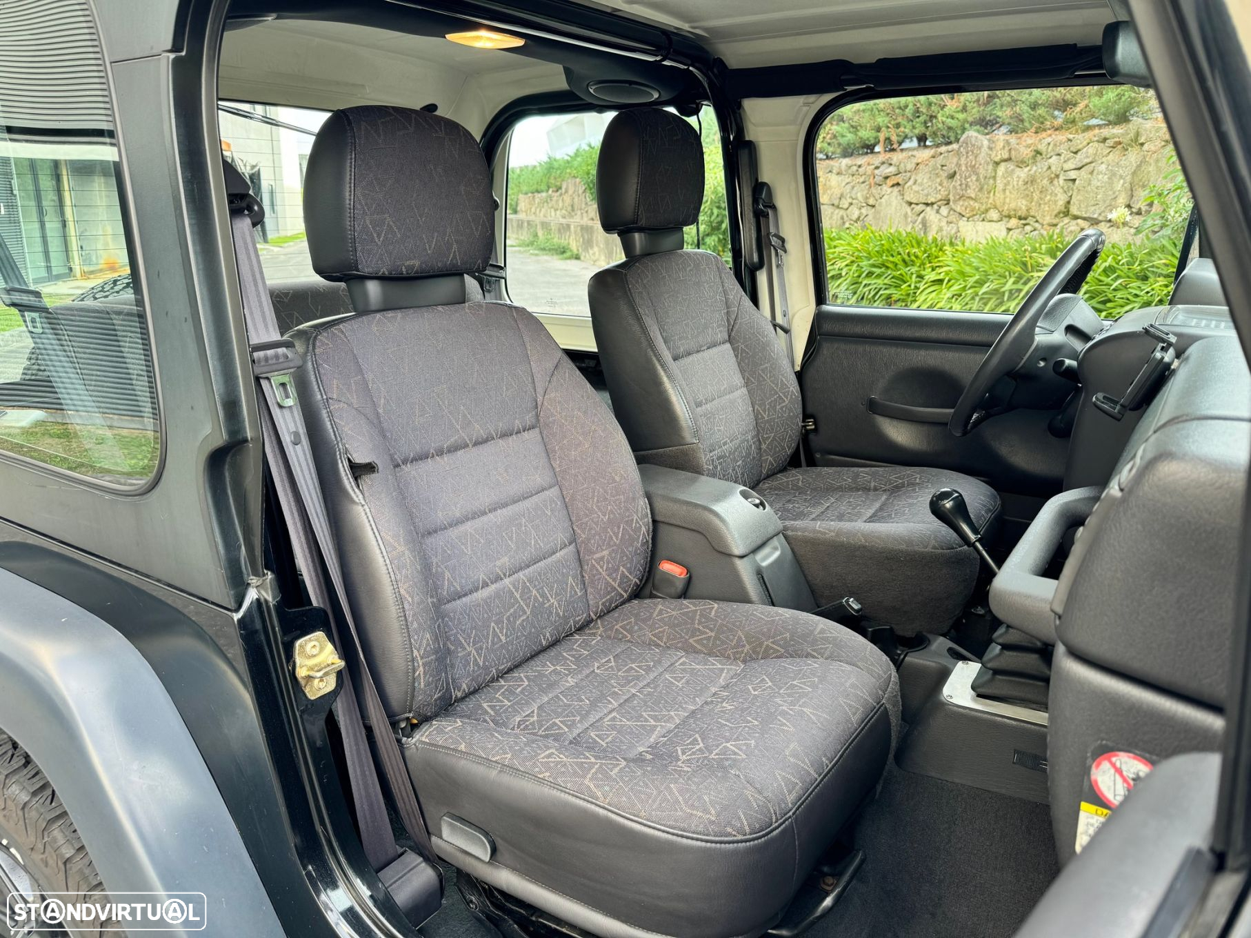 Jeep Wrangler 2.5 Sport Hard Top - 16