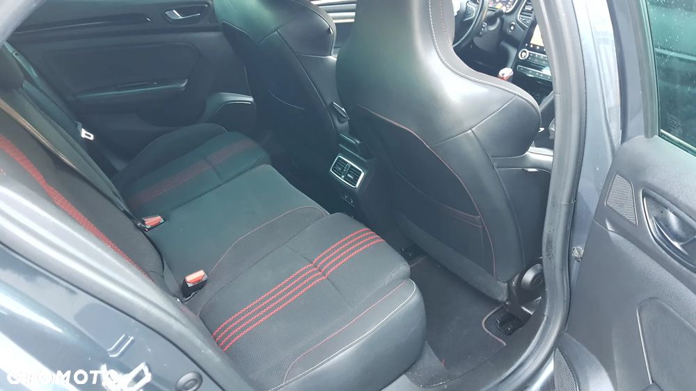 Renault Megane 1.5 Blue dCi Intens - 9
