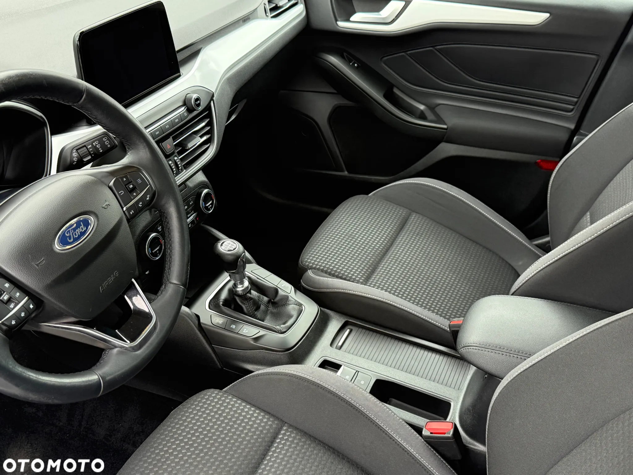 Ford Focus Turnier 1.5 EcoBlue Start-Stopp-System COOL&CONNECT - 21