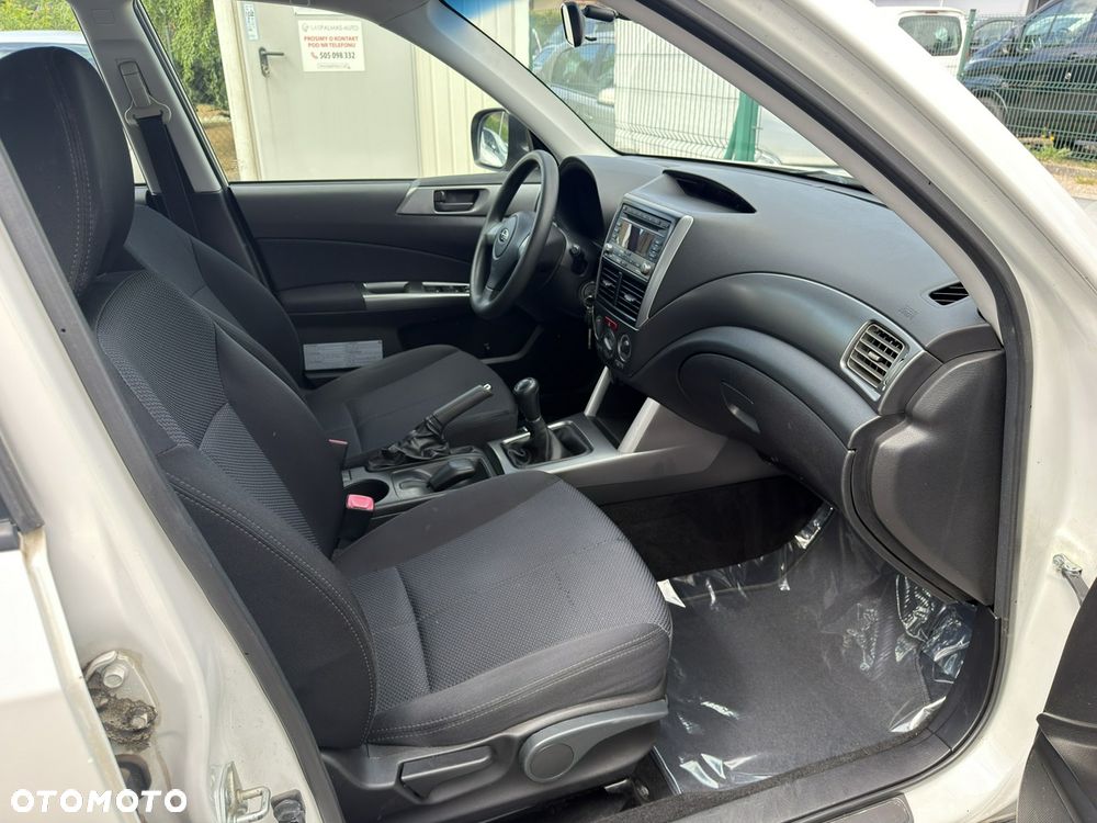 Subaru Forester 2.0X Trend - 15