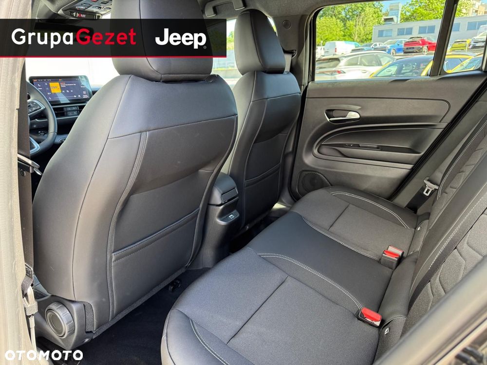 Jeep Avenger - 11