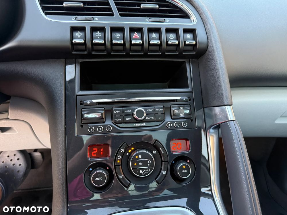 Peugeot 3008 HDi FAP 165 Automatik Business-Line - 31