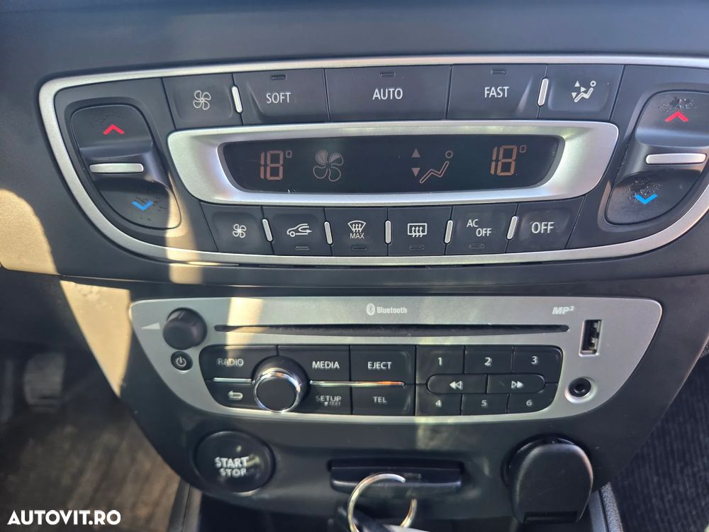 Renault Megane ENERGY dCi 110 LIMITED - 24