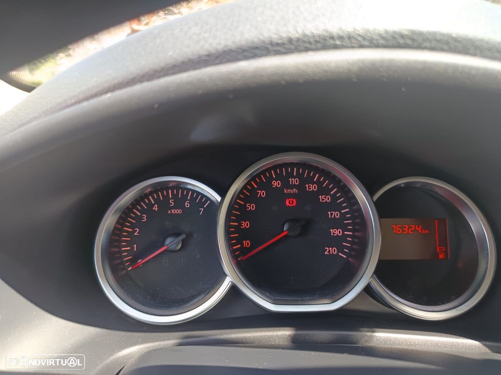Dacia Sandero - 6