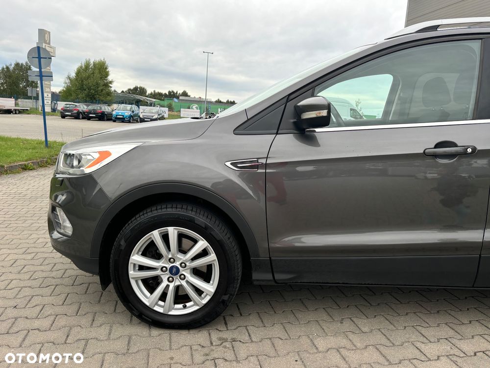 Ford Kuga 2.0 TDCi 4x2 Titanium - 16