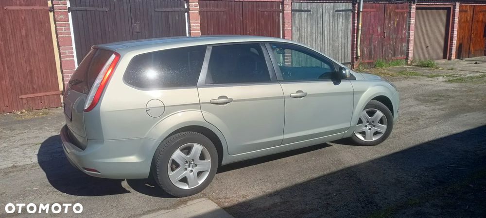 Ford Focus 1.6 16V Ambiente - 17