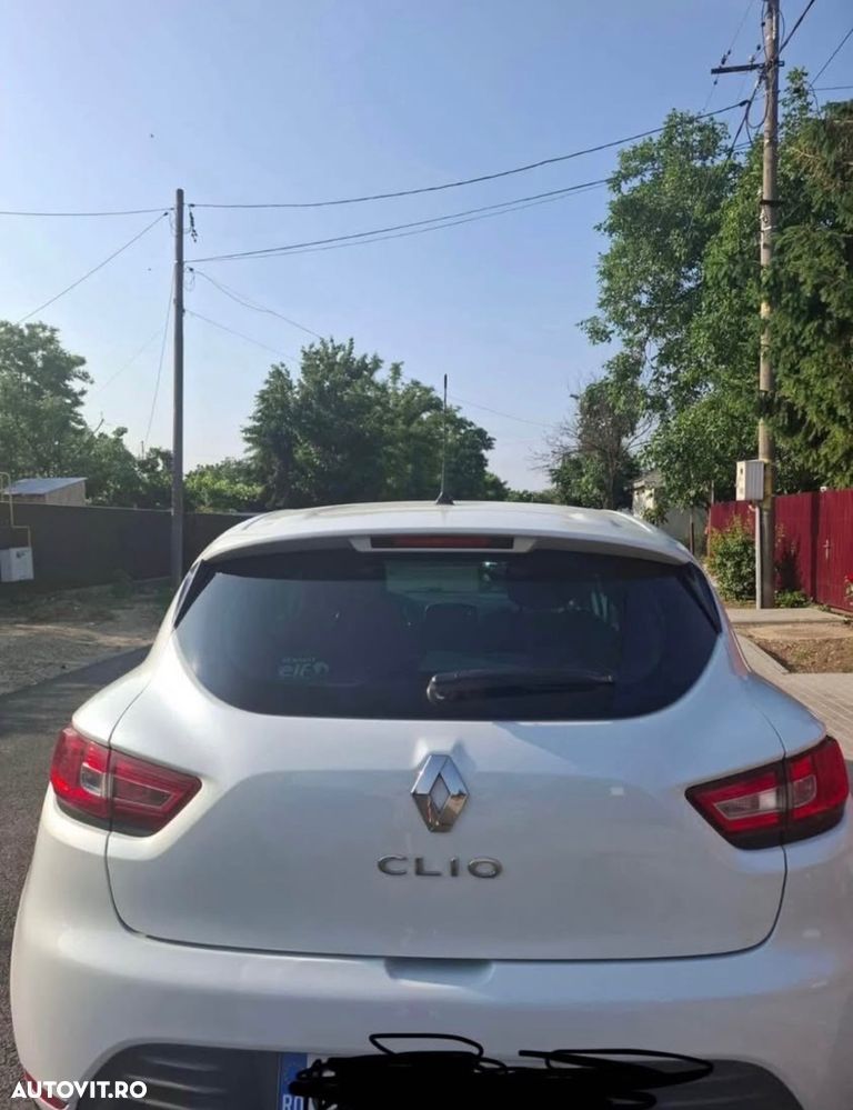 Renault Clio - 2